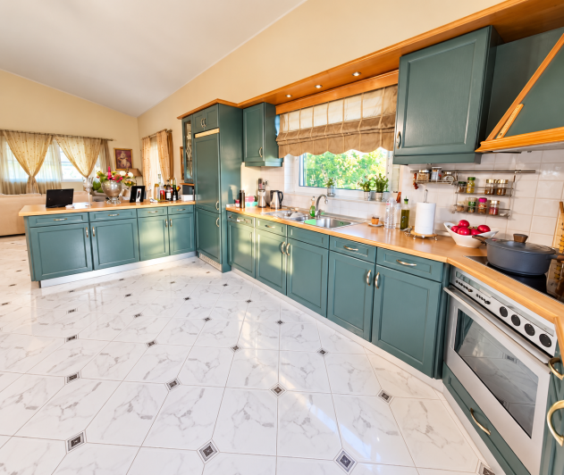 Image No.6-2 Bed House for sale