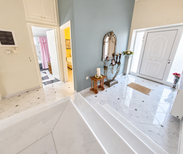 Image No.5-2 Bed House for sale