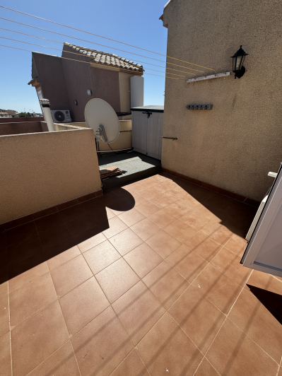 Image No.34-2 Bed Townhouse for sale
