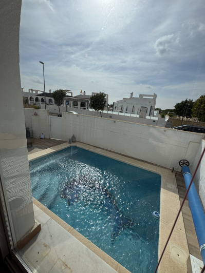 Image No.20-2 Bed Semi-Detached for sale