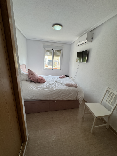 Image No.36-2 Bed Semi-Detached for sale