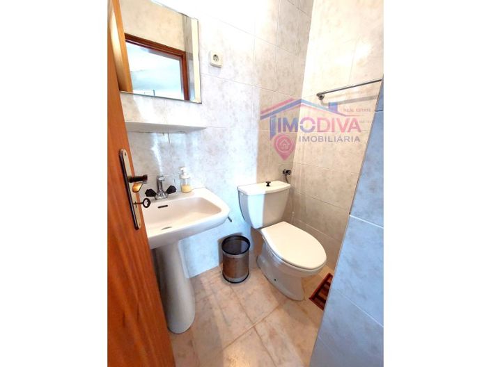 Image No.24-4 Bed House for sale
