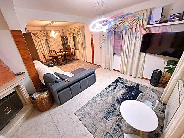 Image No.5-4 Bed House for sale