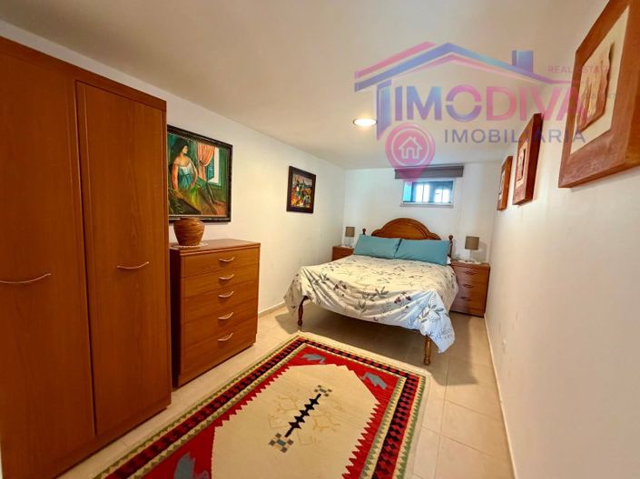 Image No.28-7 Bed House for sale