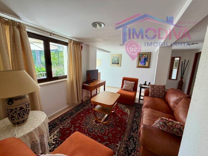 Image No.30-7 Bed House for sale