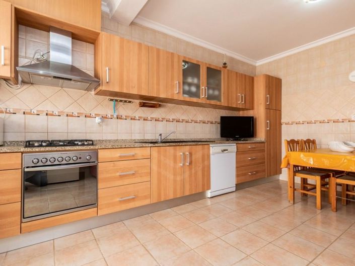 Image No.2-Casa con 10 dormitorios en venta