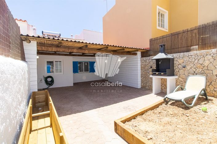 Image No.3-3 Bed House for sale