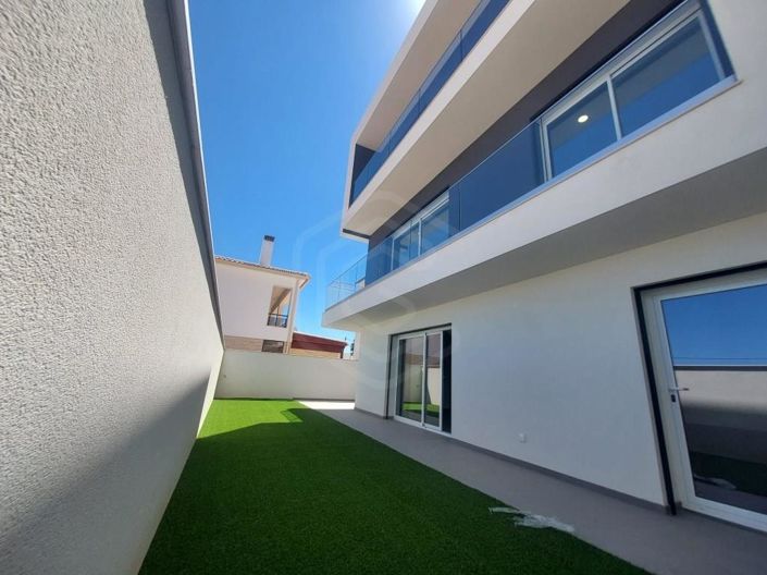 Image No.39-3 Bed House for sale