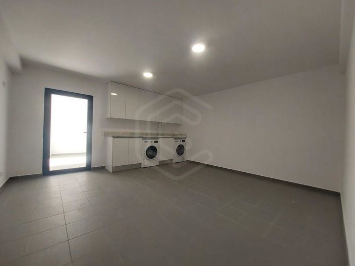 Image No.35-3 Bed House for sale