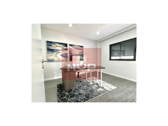 Image No.7-3 Bed Apartment for sale