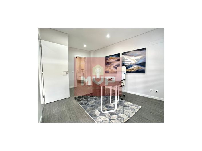 Image No.9-3 Bed Apartment for sale