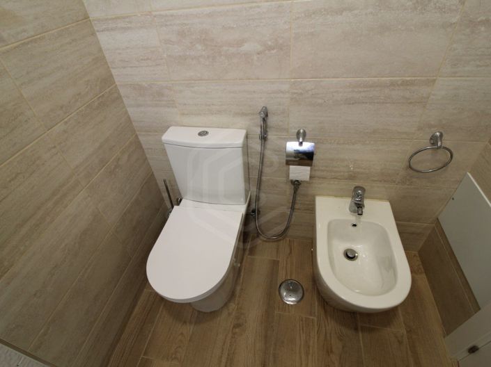 Image No.26-4 Bed House for sale