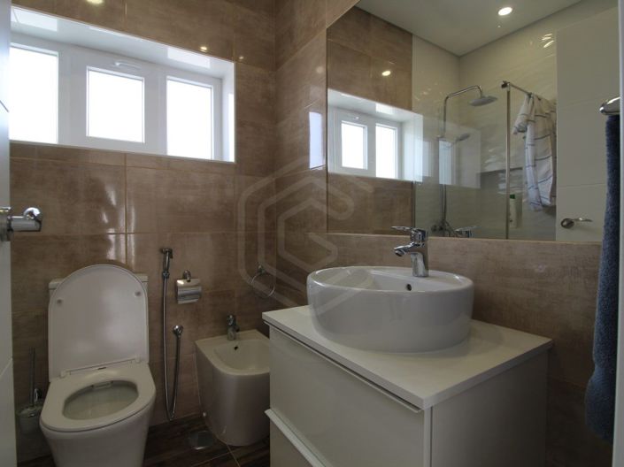 Image No.27-4 Bed House for sale