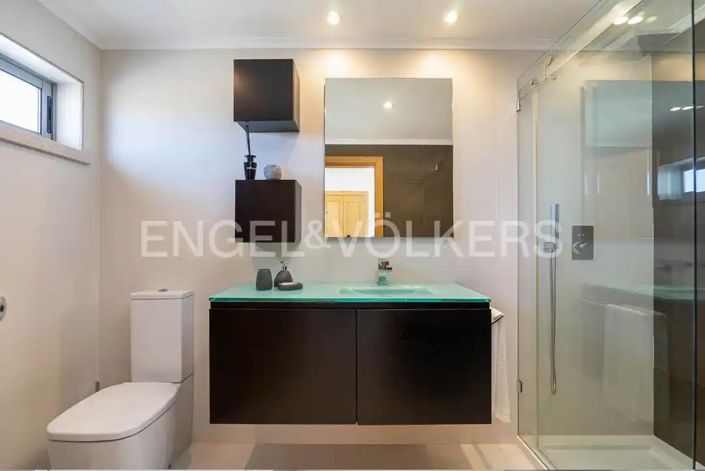 Image No.11-1 Bed Apartment for sale