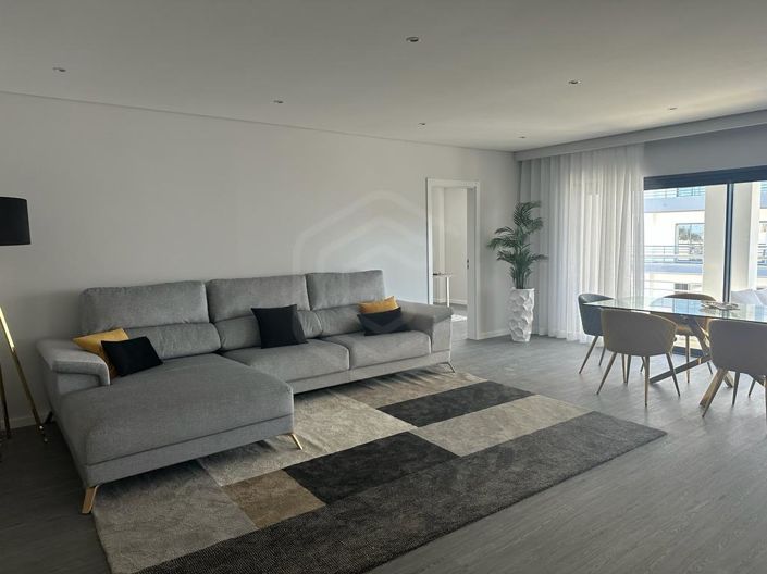 Image No.3-3 Bed Apartment for sale