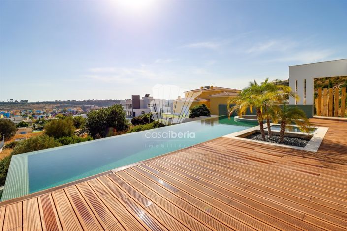 Image No.4-4 Bed House for sale