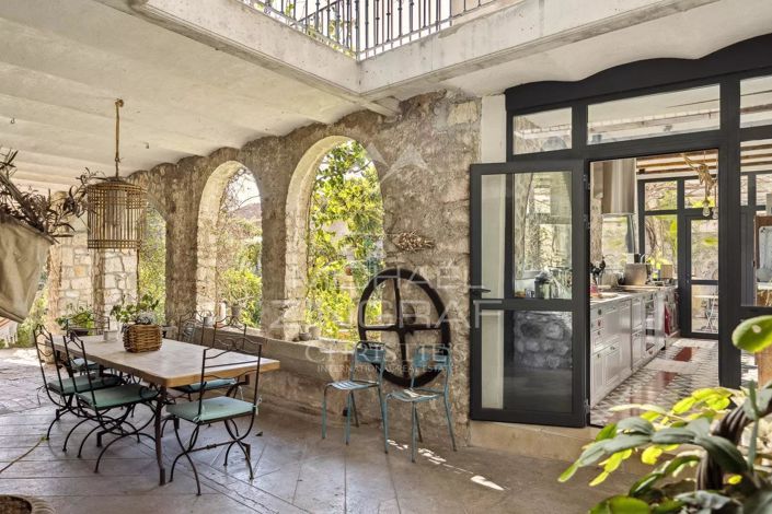 Image No.5-6 Bed House for sale