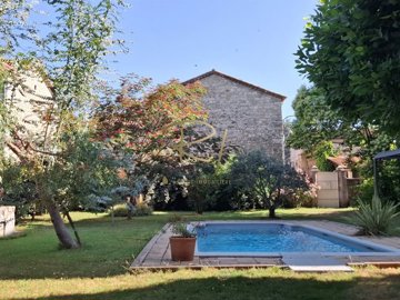 1 - Berrias-et-Casteljau, Maison