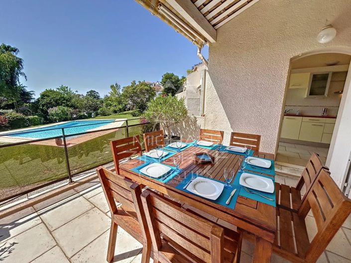 Image No.5-5 Bed House for sale