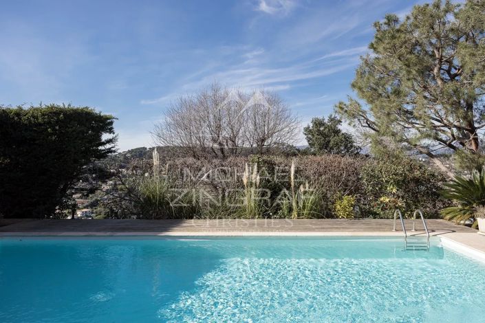 Image No.2-4 Bed House for sale
