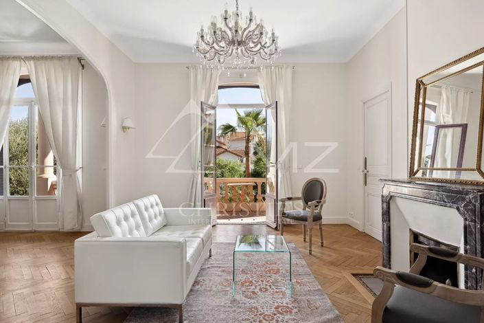 Image No.4-6 Bed House for sale