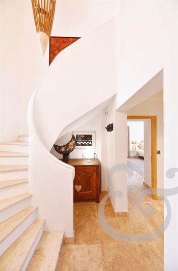 Image No.15-4 Bed House for sale