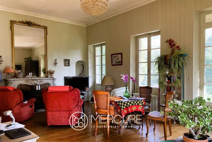 Image No.8-5 Bed House for sale