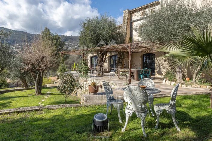 Image No.11-6 Bed House for sale