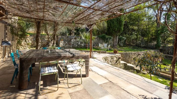 Image No.3-6 Bed House for sale