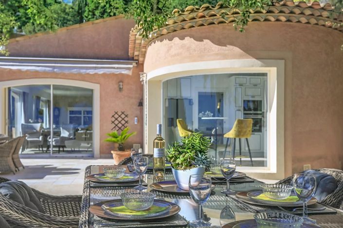 Image No.7-7 Bed House for sale