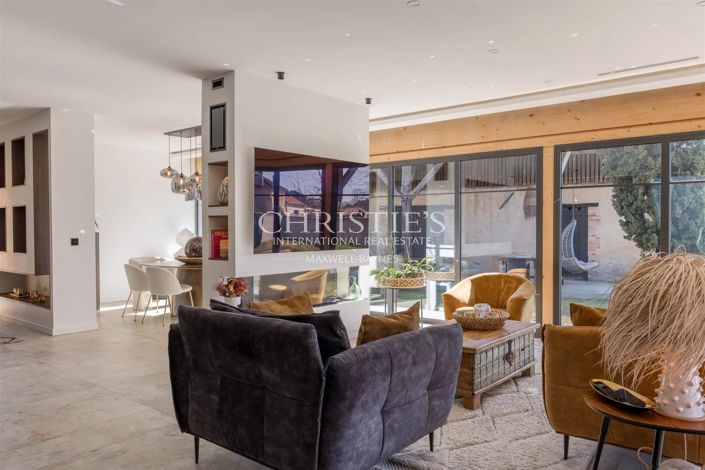 Image No.19-3 Bed House for sale