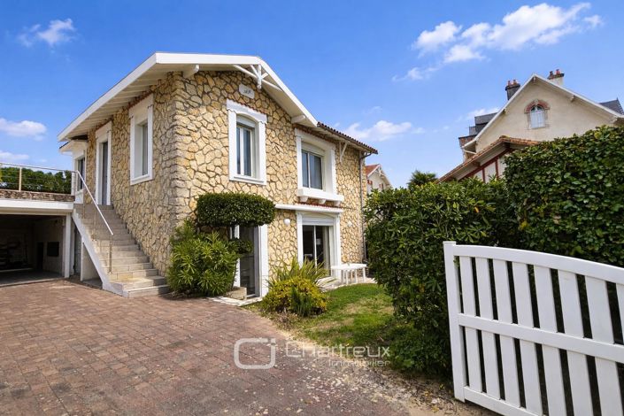 Image No.2-Maison de 4 chambres à vendre à Royan