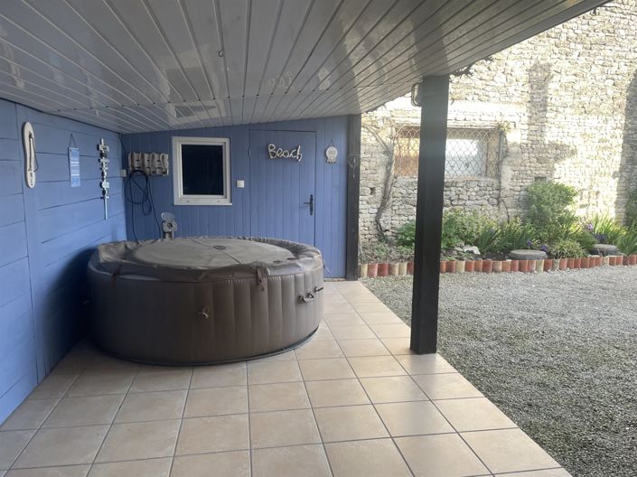 Image No.14-3 Bed House for sale