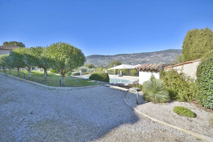 Image No.10-5 Bed House for sale