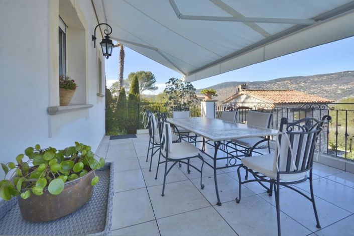 Image No.7-5 Bed House for sale