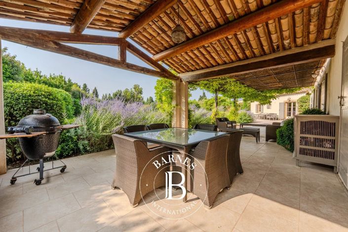 Image No.2-5 Bed House for sale