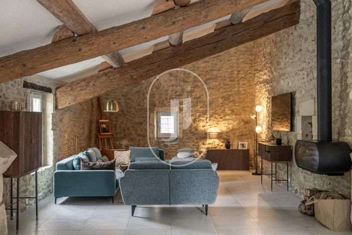 Image No.5-10 Bed House for sale