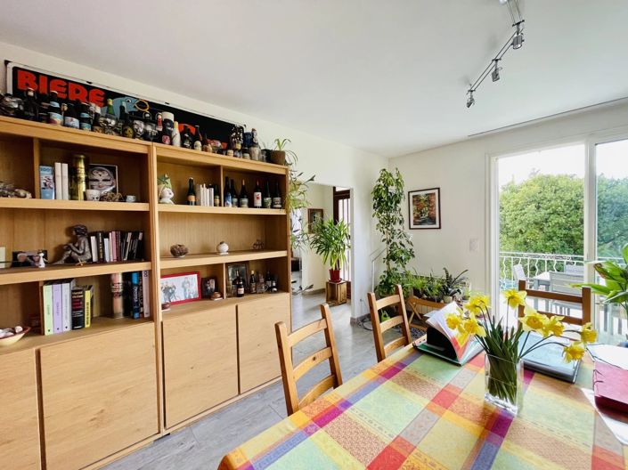 Image No.8-2 Bed House for sale
