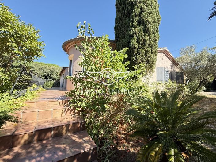 Image No.11-5 Bed House for sale
