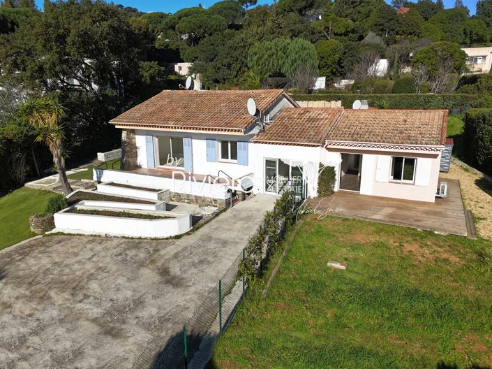 Image No.2-5 Bed House for sale