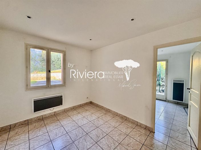 Image No.20-5 Bed House for sale