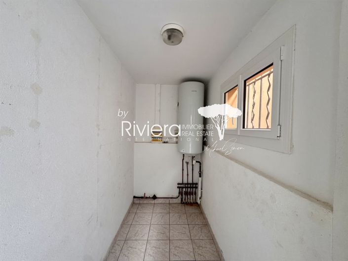 Image No.21-5 Bed House for sale