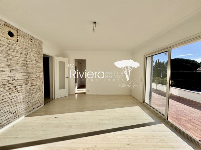 Image No.6-5 Bed House for sale
