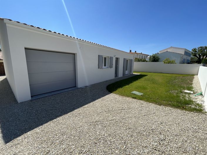 Image No.17-3 Bed House for sale