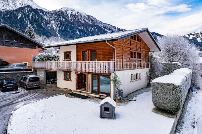 Image No.2-5 Bed House for sale
