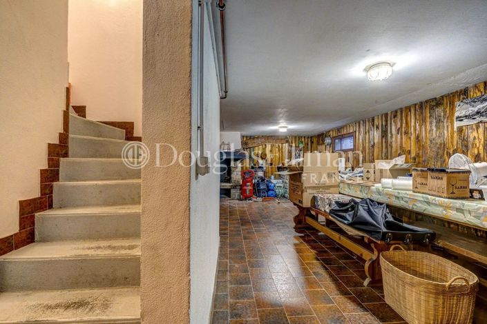 Image No.27-5 Bed House for sale