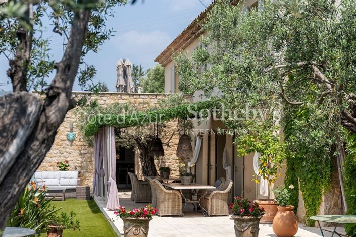 Image No.6-7 Bed House for sale