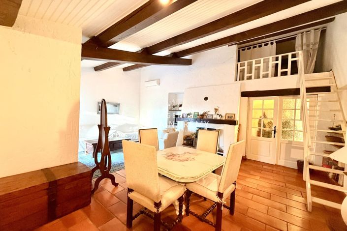 Image No.7-3 Bed House for sale