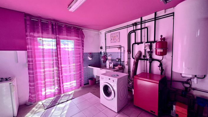 Image No.10-4 Bed House for sale