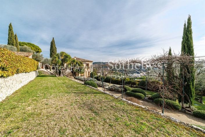 Image No.17-Propriété de 4 chambres à vendre à Nice